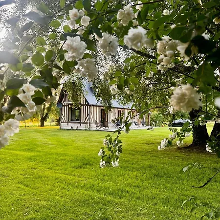 Les Mezerettes Maison Campagne Avec Jardin Et Cheminée, 4-5 Pers