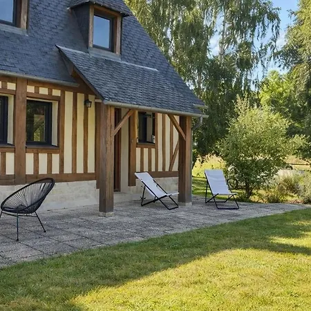 Hébergement de vacances Les Mezerettes Maison Campagne Avec Jardin Et Cheminée, 4-5 Pers *