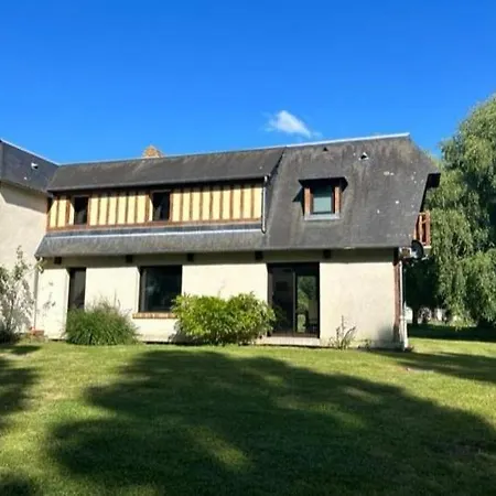 بيت للعطل Les Mezerettes Maison Campagne Avec Jardin Et Cheminee, 4-5 Pers *