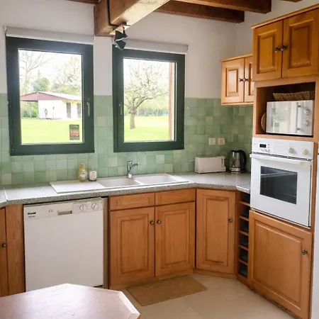 Hébergement de vacances Les Mezerettes Maison Campagne Avec Jardin Et Cheminée, 4-5 Pers Vauville